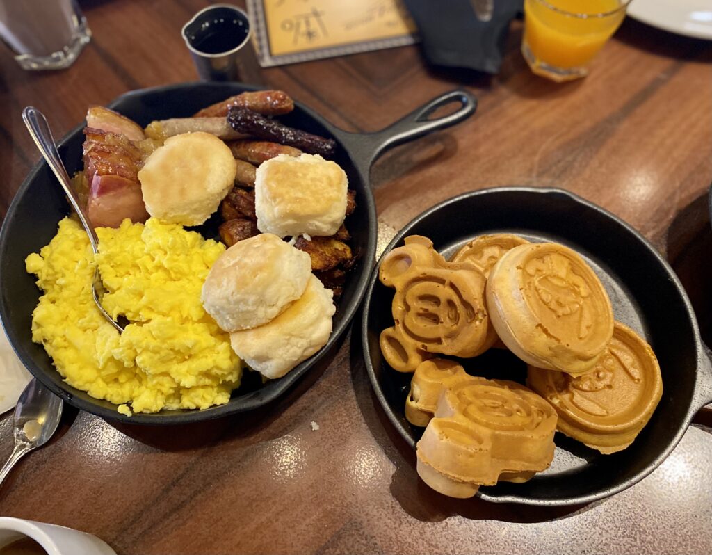 Ohana breakfast at Polynesian resort on disney dining plan