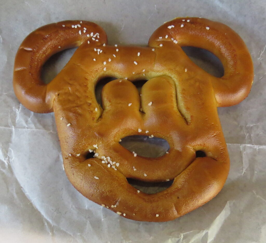 Mickey pretzel